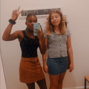 Meet your Posher, Tia